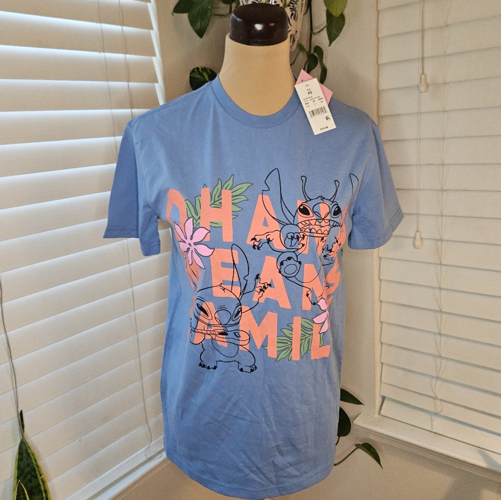 Disney Blue Short Sleeve Tee with Graphic Design